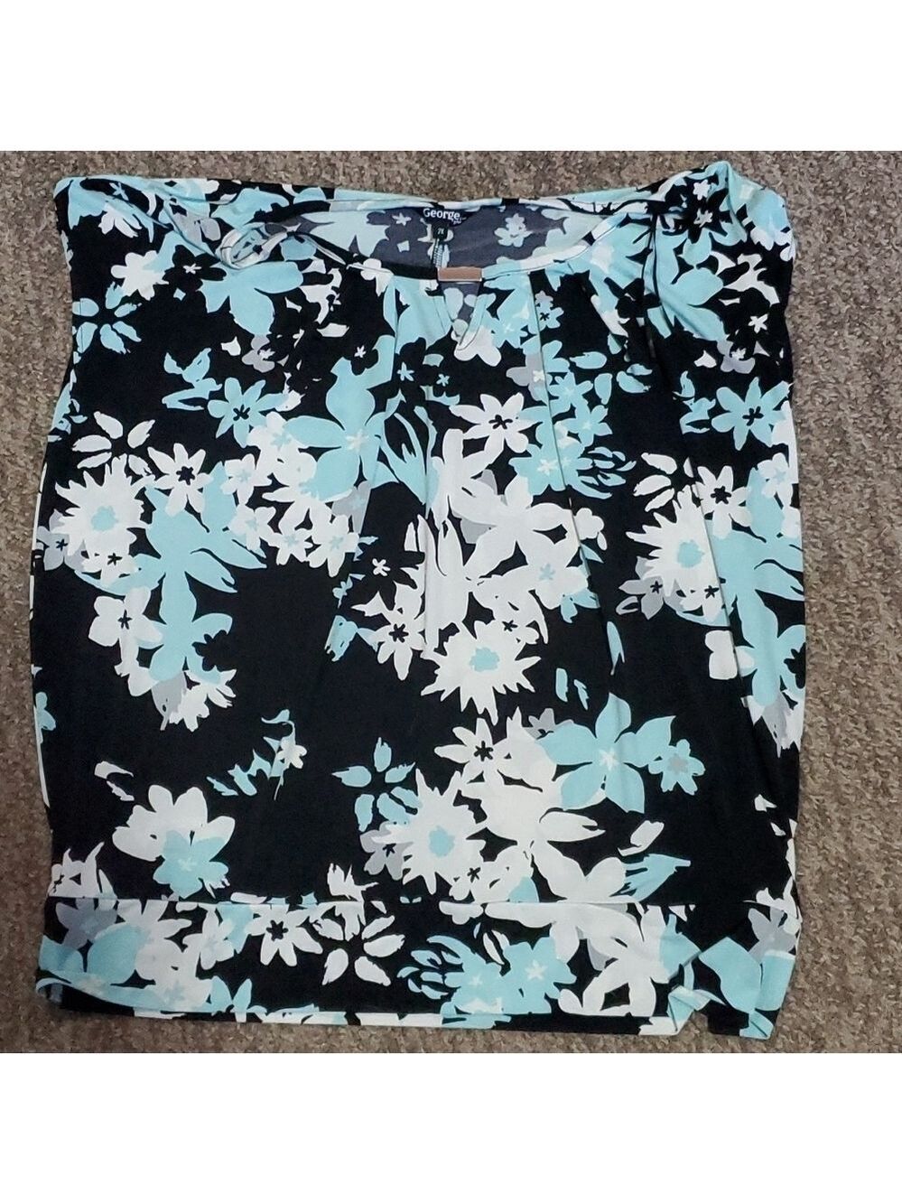 Ladies top size 2x